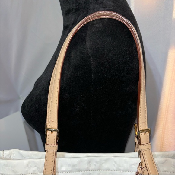 MICHAEL Michael Kors Logo White Patent Leather Large Tote - Picture 16 of 16